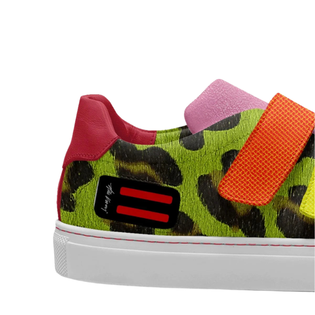 Unisex kids sneakers with easy closure straps, made to order for a perfect fit.